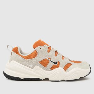 Nike tech hera trainers in beige multi