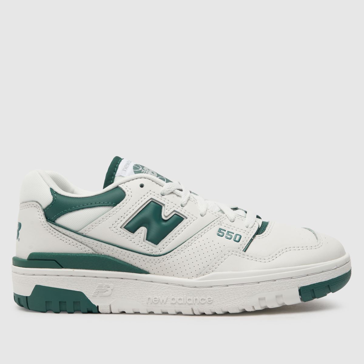 New Balance bb550 trainers in white & green
