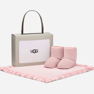 UGG® Classic Boot and Lovey Blanket in Pink, Size 0.5, Suede