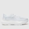 Under Armour infinite pro trainers in white & grey