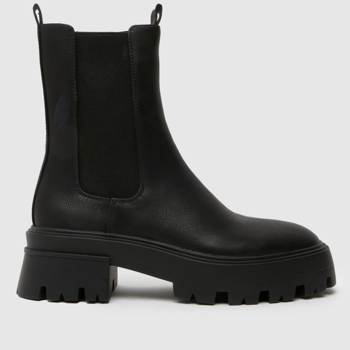 schuh addilyn chunky chelsea boots in black schuh addilyn chunky chelsea boots in black