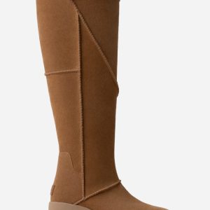 UGG® New Heights Platform Xtra Boot in Brown, Size 7, Suede