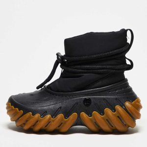 Crocs unisex echo boots in black gum-Green