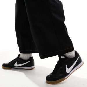 Nike Gato trainer in black