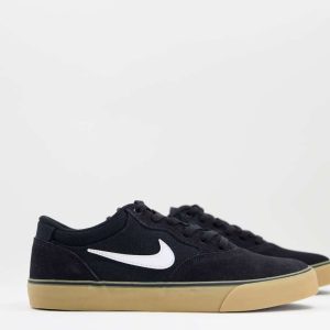 Nike SB Chron 2 trainers in black with gum sole