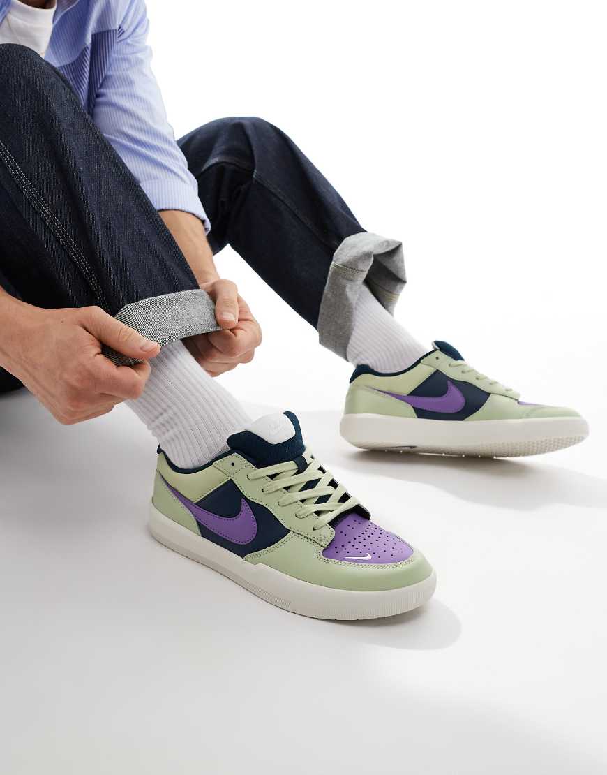 Nike SB Force 58 trainers in olive and purple-Green