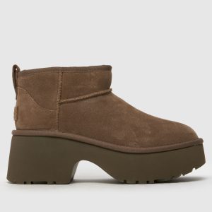 UGG classic ultra mini new heights boots in hickory