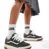 Vans Hylane chunky trainers in grey-Black