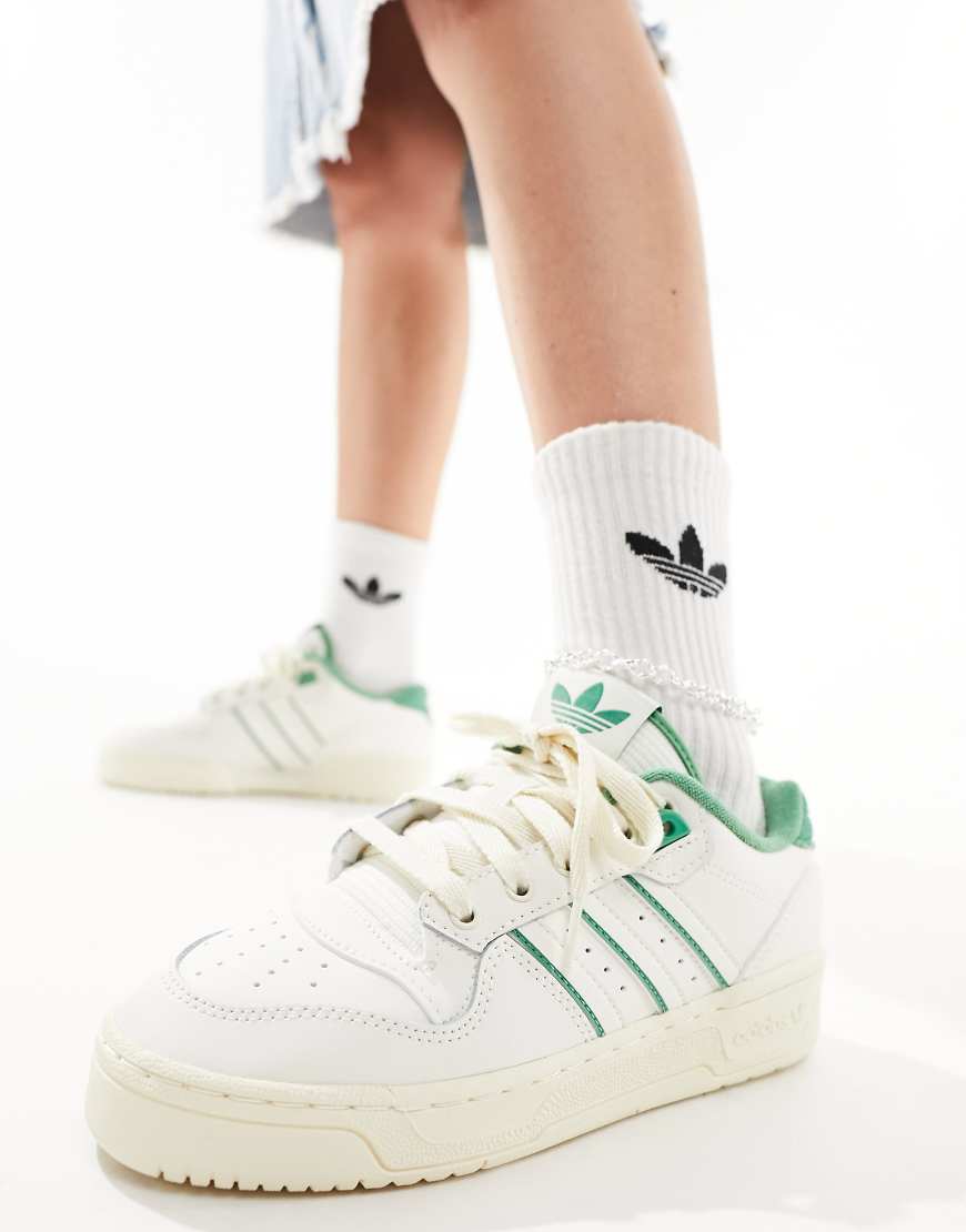 adidas Originals Rivalry low trainers in white and green-Multi