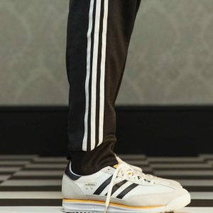 adidas Originals SL 72 RS trainers in white