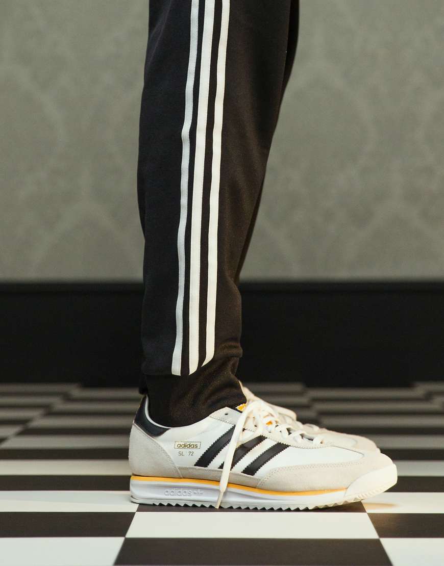 adidas Originals SL 72 RS trainers in white