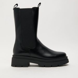 schuh august high cut chelsea boots in black